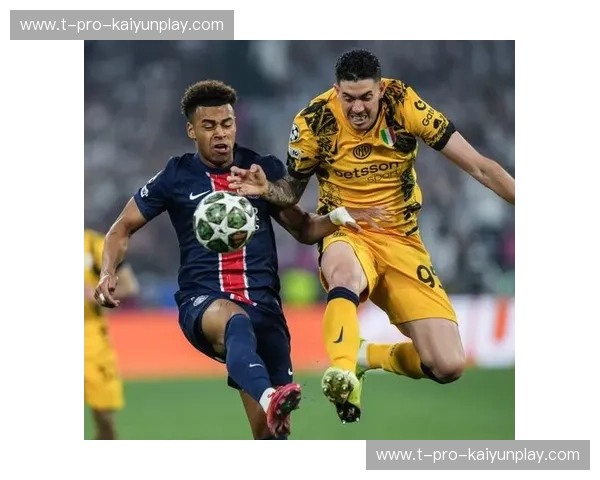 蓝黑铁血与红蓝华丽的宿命相逢：欧冠国米vs巴萨，一段永不褪色的足球史诗